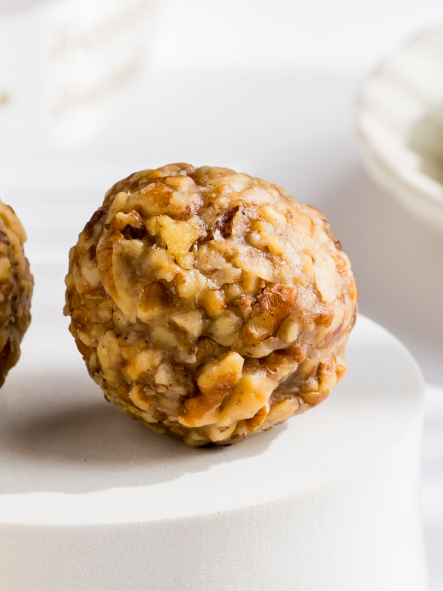 Organic Gur & Walnut Laddoo