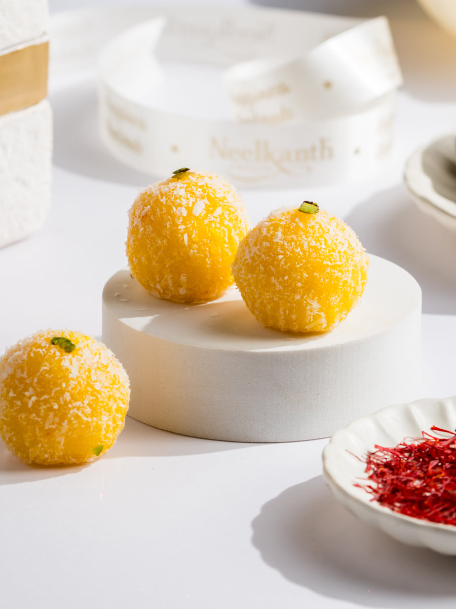 Kesar Nariyal Laddoo